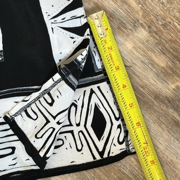 Ulla Popken Womens Size 20 Top Black White Tribal Print Artsy Funky Boho - Picture 8 of 12